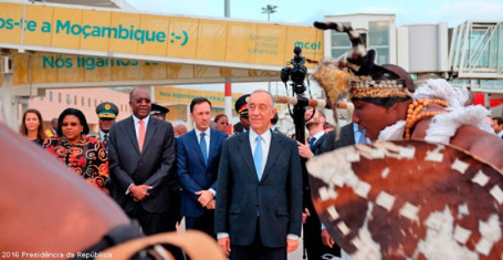 Presidente visita Mocambique