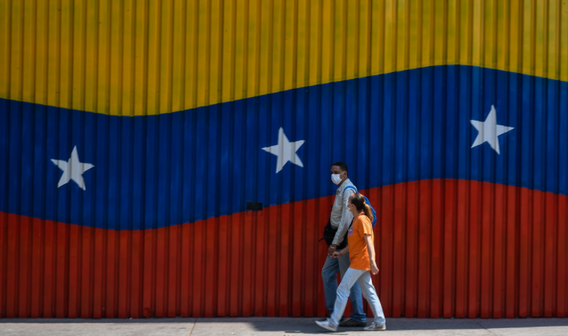Venezuela aperta restrições